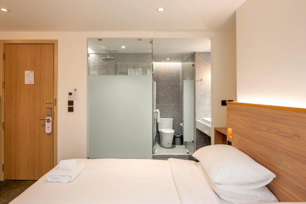 Zen Master Hotel Бангкок Экстерьер фото